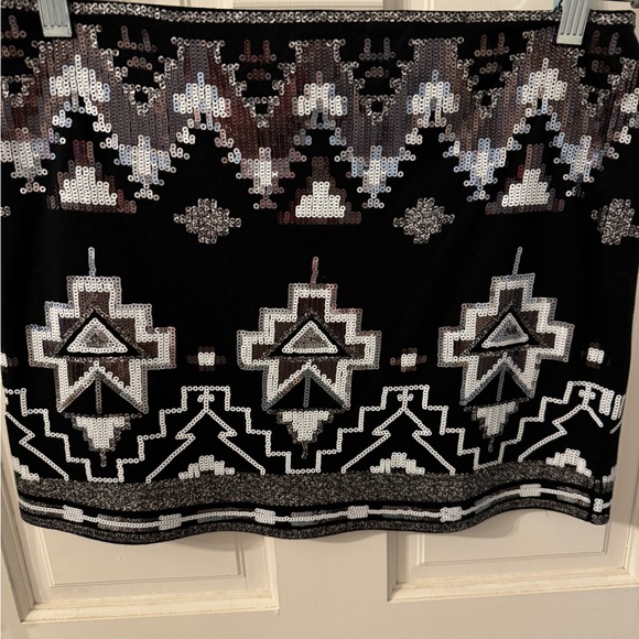 Express Sequin Skirt New with tags - Picture 4 of 5